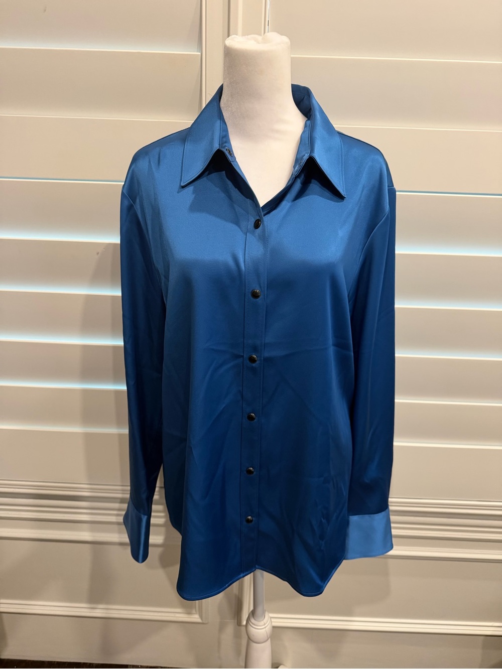 Rag and Bone deep blue satin Shirt—NWT